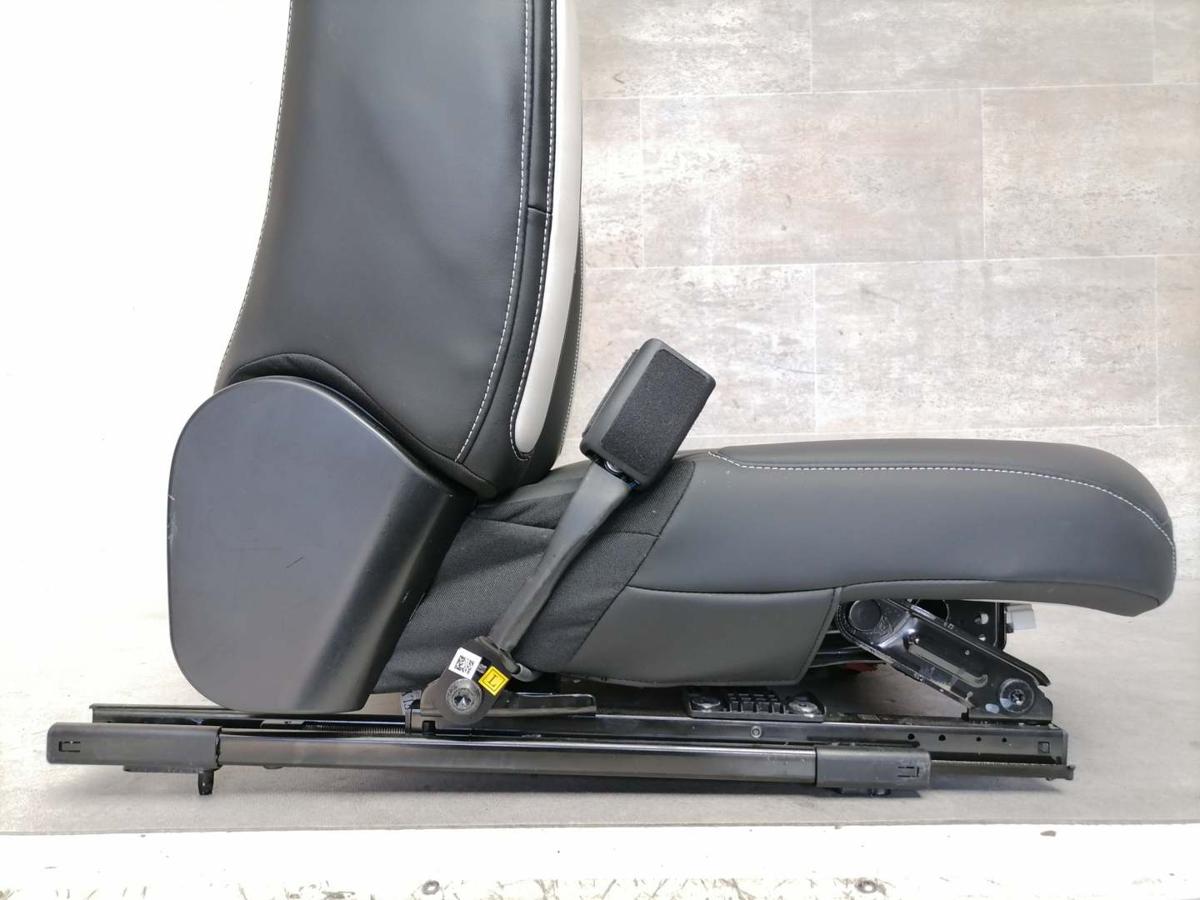 Smart #1 Brabus original Sitz vorn links Fahrersitz Leder Schwarz elektrisch verstellbar Bj.2022